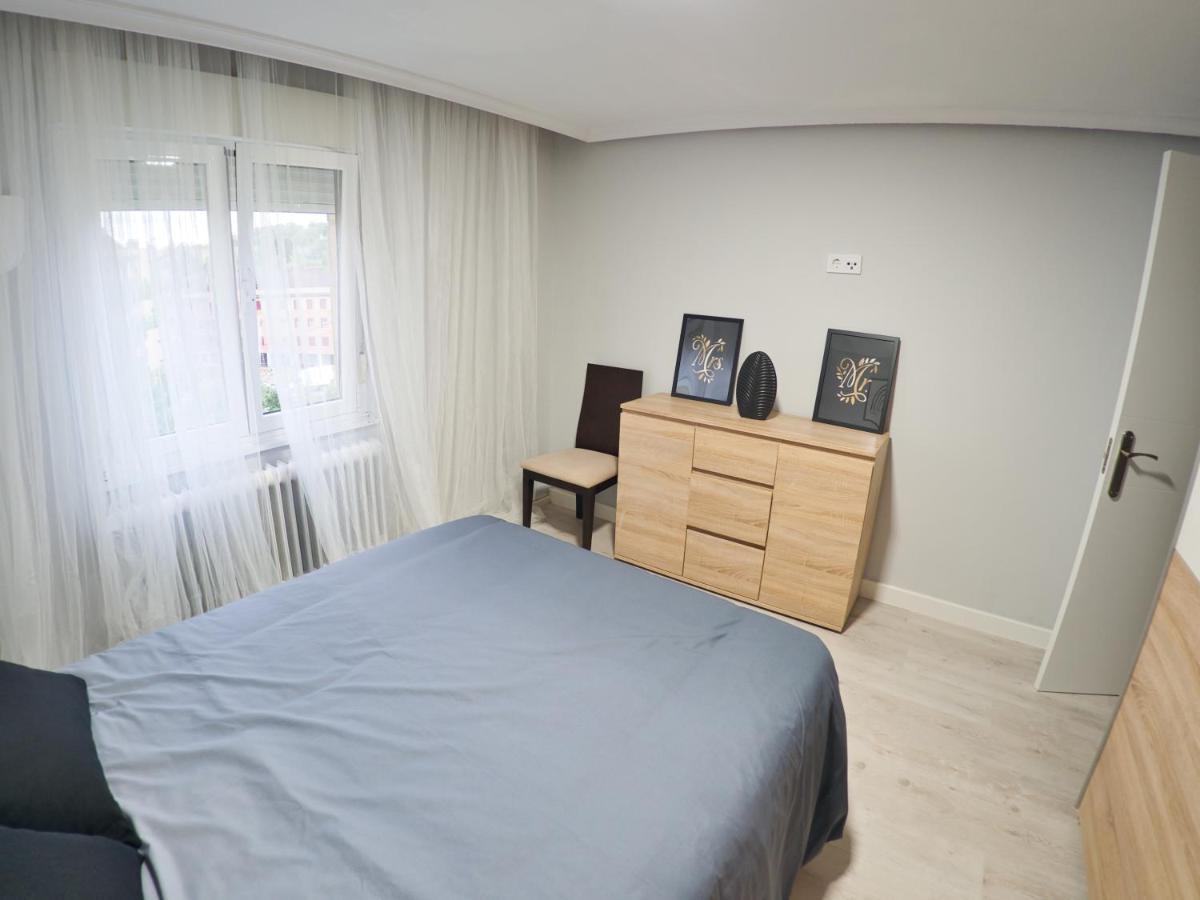 Bonito Piso Villafria 3 Habitaciones,wiffi Apartamento Oviedo