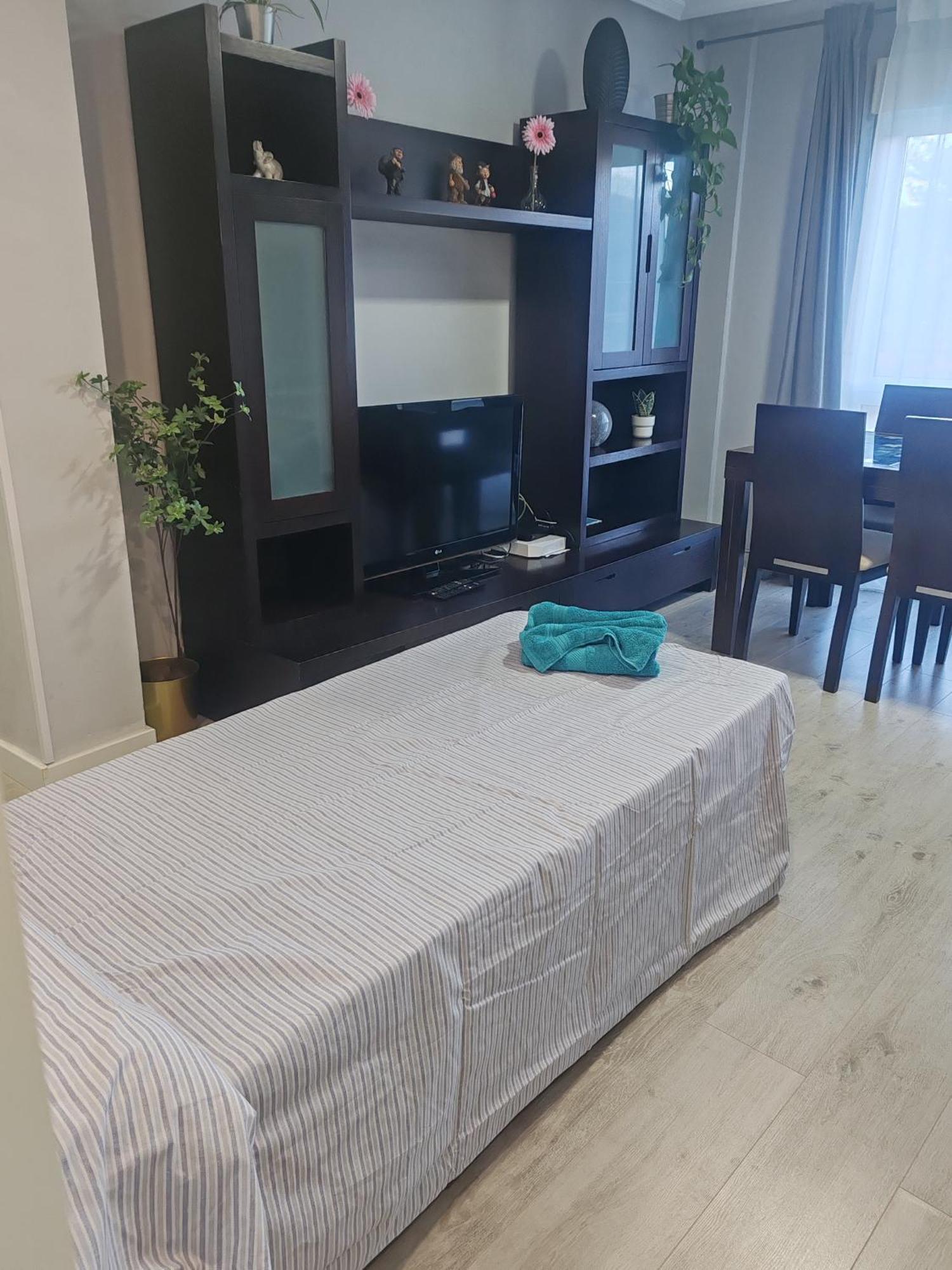Apartamento Bonito Piso Villafria 3 Habitaciones,wiffi